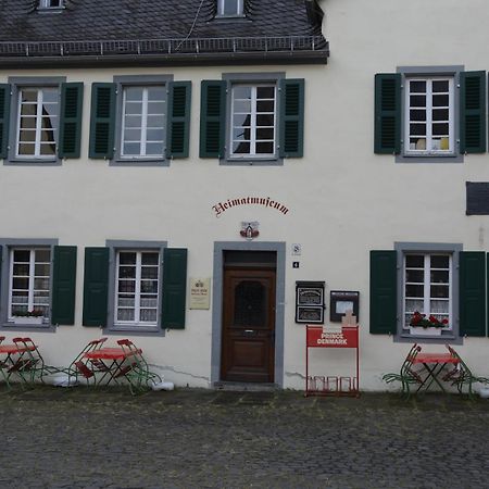 Stiftsherrenhaus Münstermaifeld المظهر الخارجي الصورة