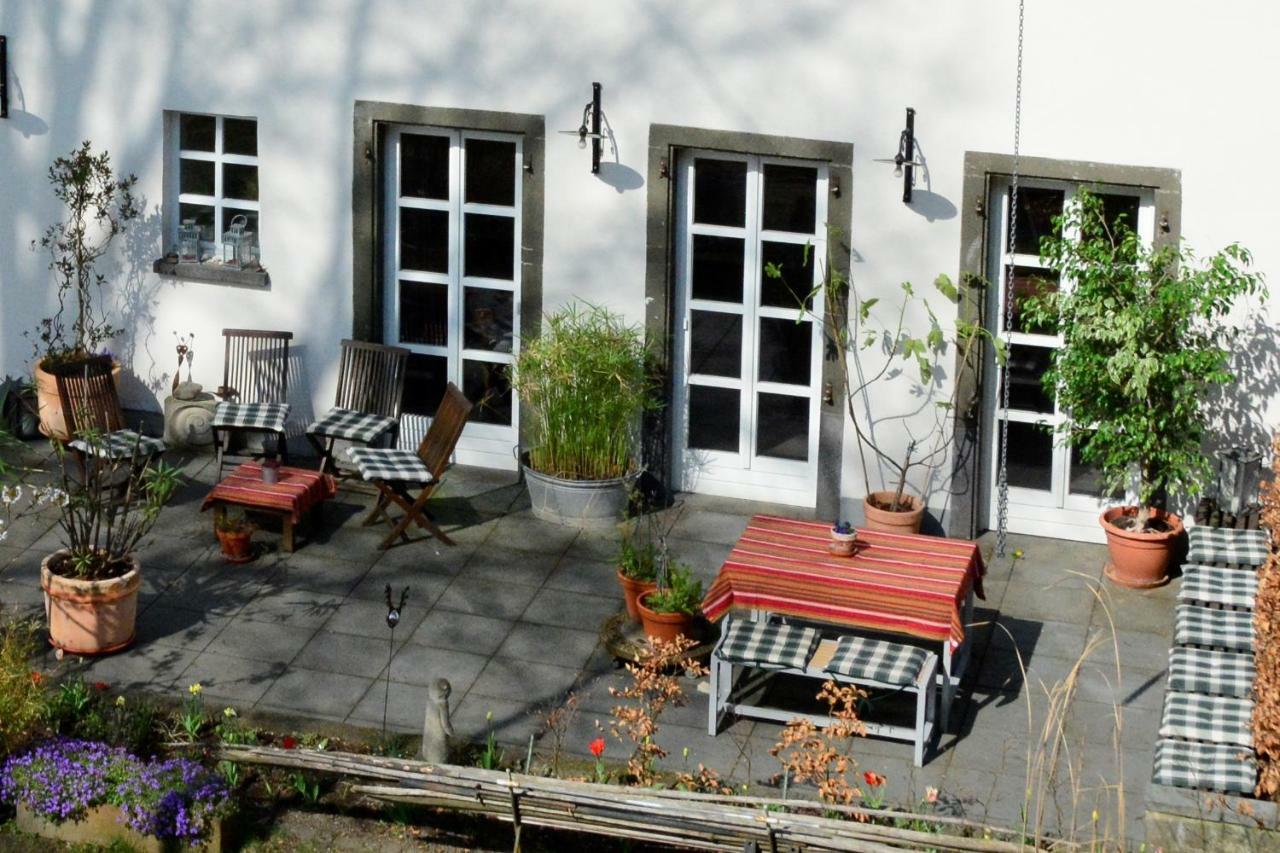 Stiftsherrenhaus Münstermaifeld المظهر الخارجي الصورة