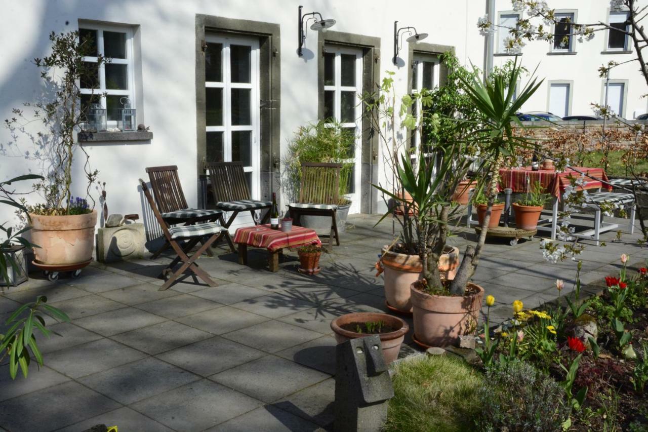Stiftsherrenhaus Münstermaifeld المظهر الخارجي الصورة